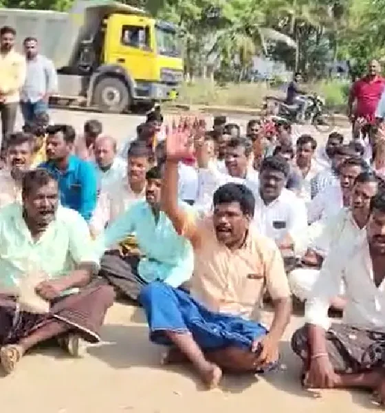 Protest from MP Renukacharya supporters in honnali