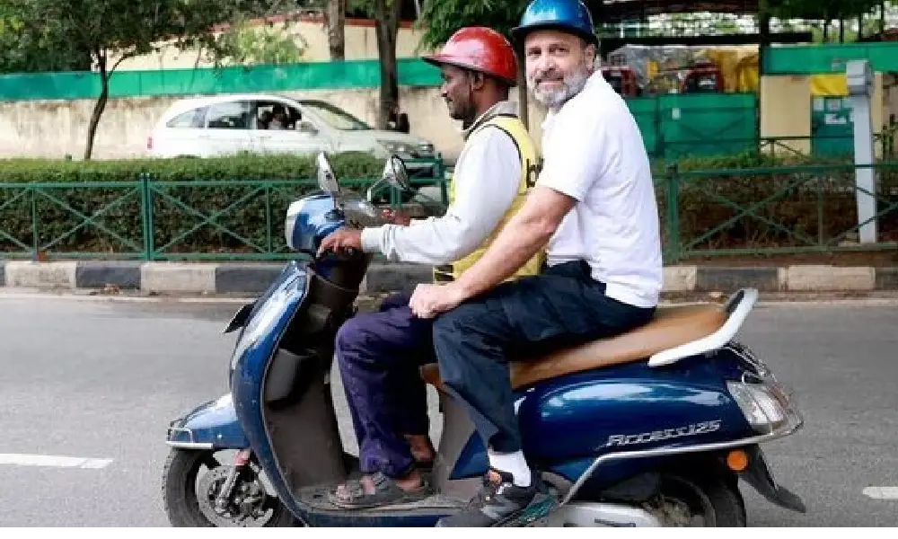 Rahul gandhi has become delivery boy in Bangalore