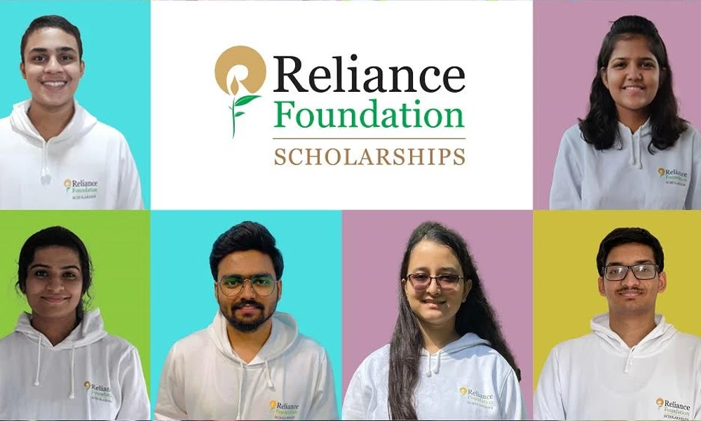 5000 students awarded reliance foundation scholarship