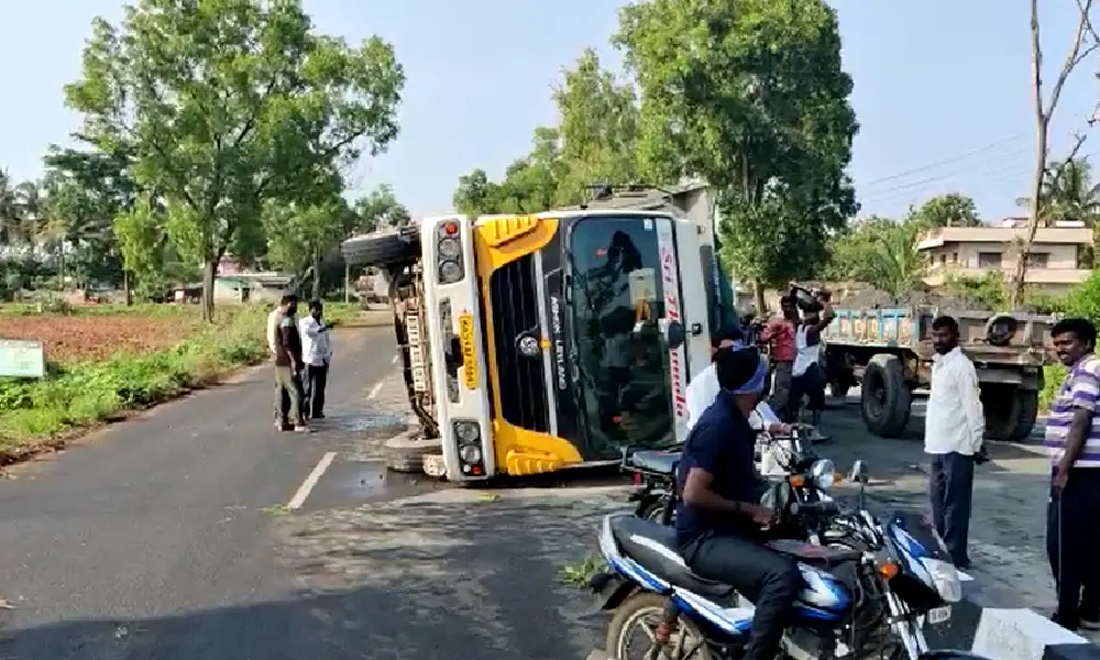 Anekal lorry accident
