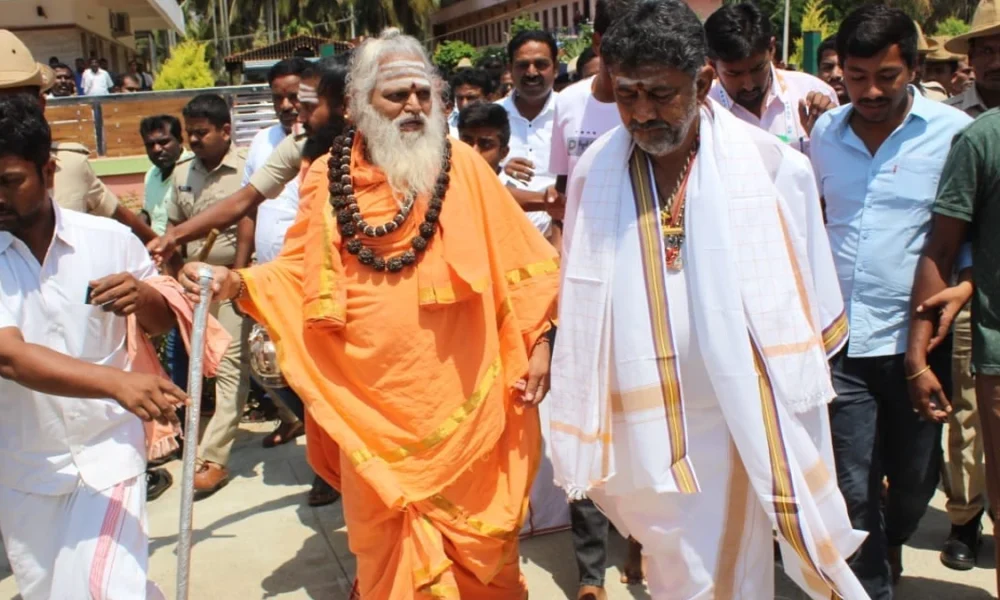 DK Shivakumar visited Sri Kadasiddeshwara Mutt Nonavinakere know more about this mata