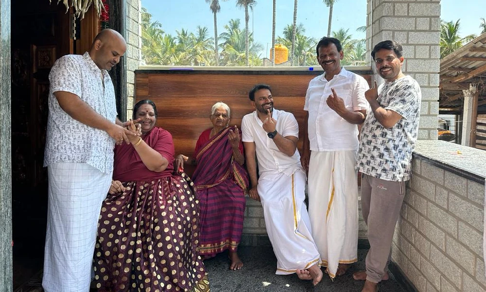 Actor dolly dhananjay Voting