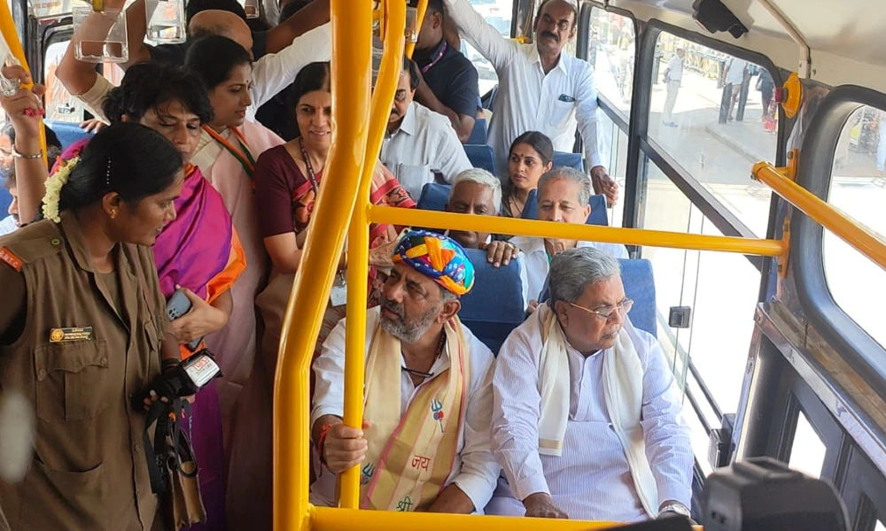 CM-DCM Travel in BMTC Bus