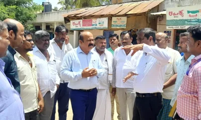 Kudligi MLA Dr NT Srinivas visits old government hospital