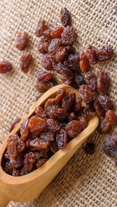 Raisins Weight Loss Dry Fruits