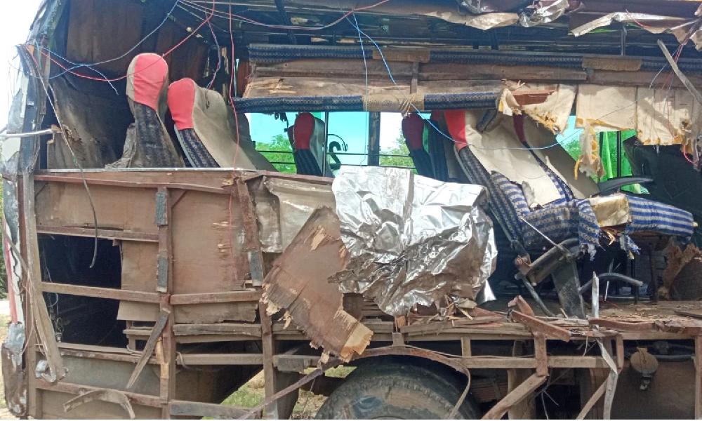 mini bus accident in Tumakuru