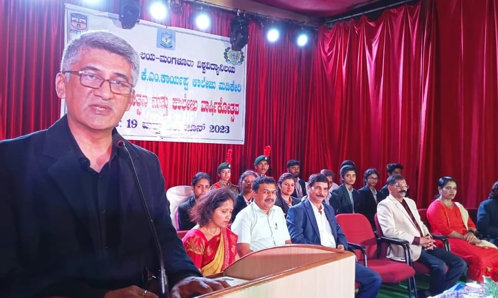 Dr Shyam Appanna talks in Field Marshal K M Cariappa College at madikeri