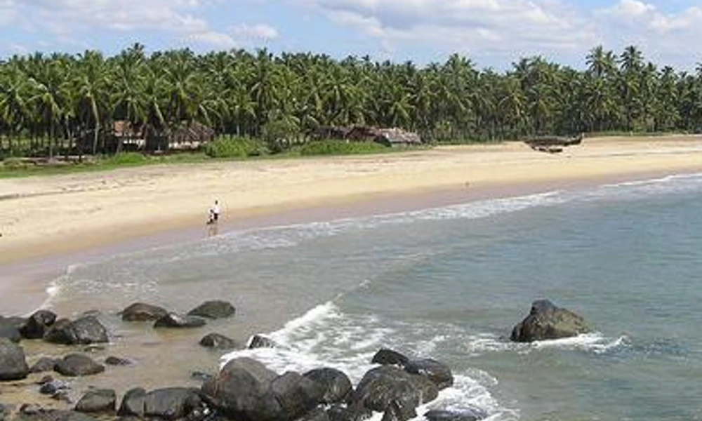 Ullal Beach Cyclone Biparjoy Effect NO Entry to tourists in Dakshina Kannada Beaches