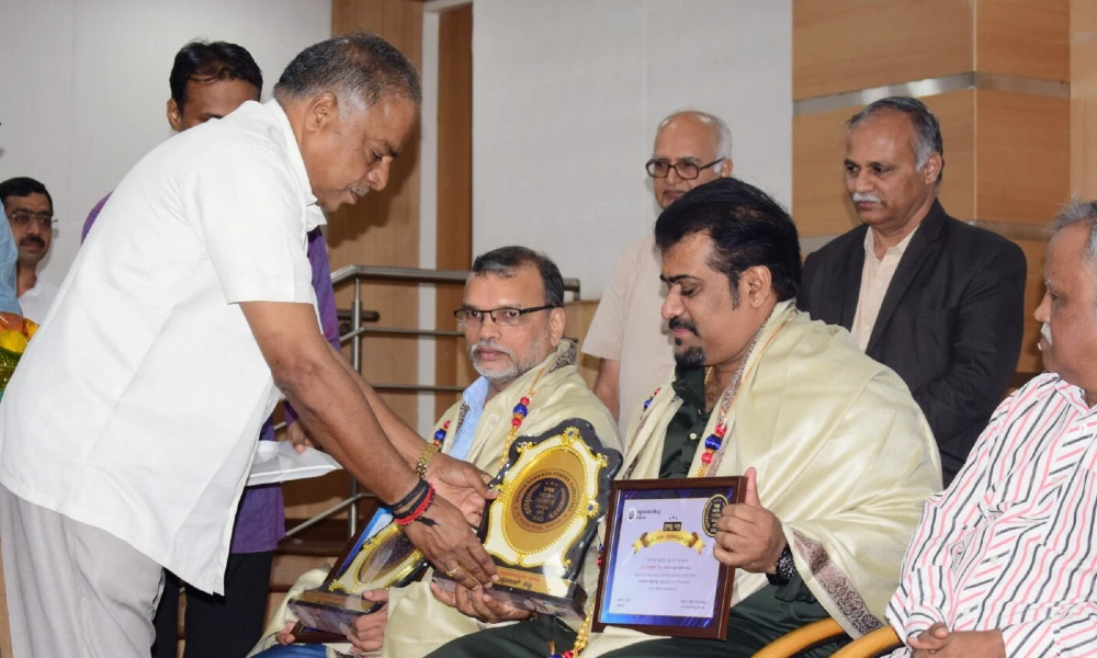 Jayaprakash Shetty conferred with VSK Media Award