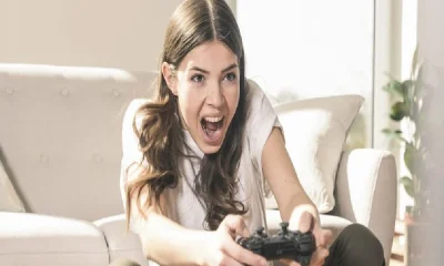 girl spends 52 lakh rupees on mobile games