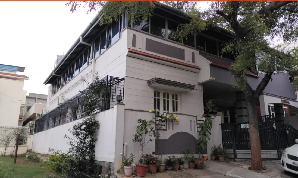 V ramesh house raided by Lokayukta