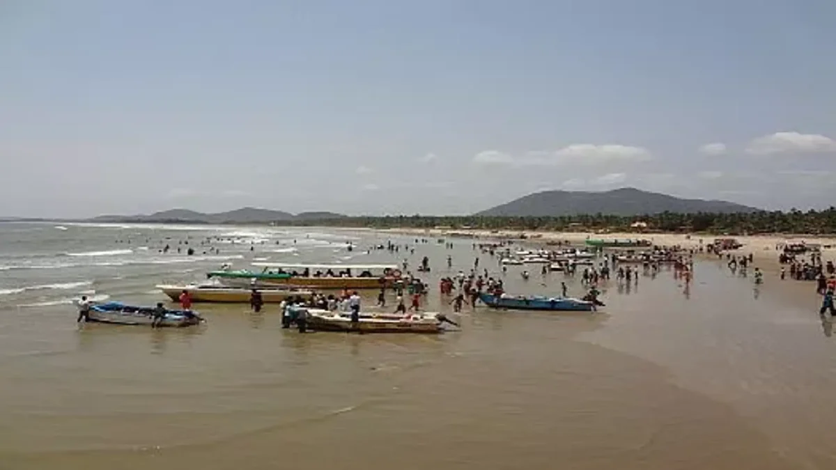 Murdeshwara Beach 