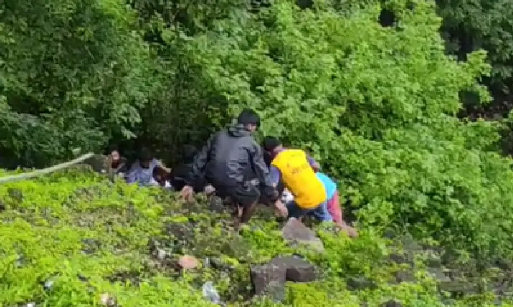Agumbe Ghat accident and rescue operation