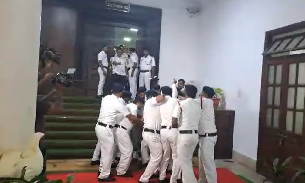 Ashwatnarayan in assembly session