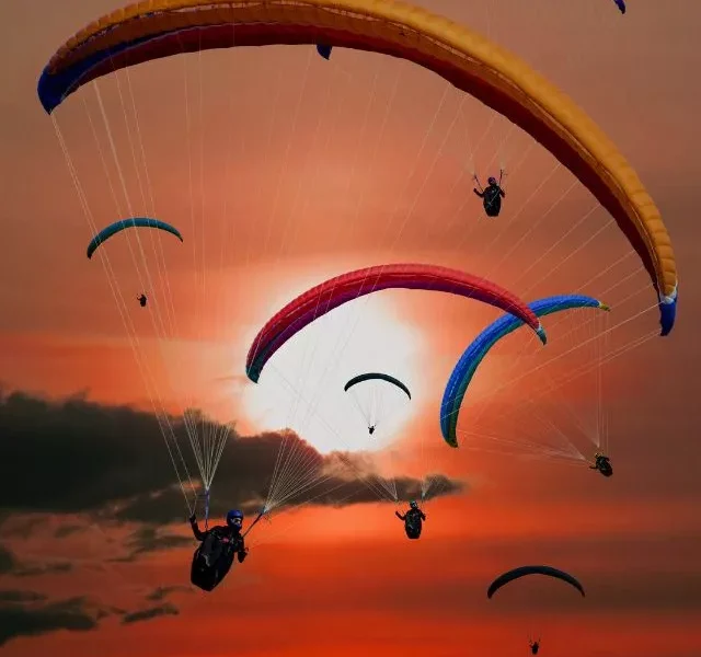 Image Of Paragliding Sites In India