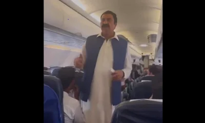 Pakistan Man Begs On Plane