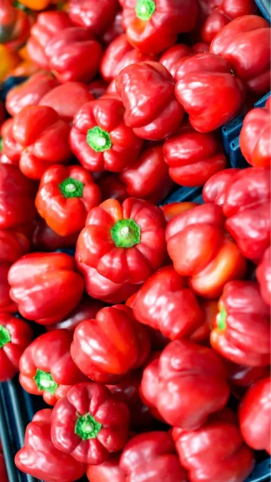 Red capsicum Foods For Sharpen The Eyes