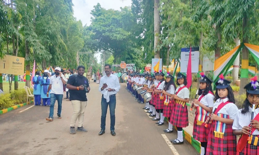 students of Navodaya Vidyalaya at Bagalur