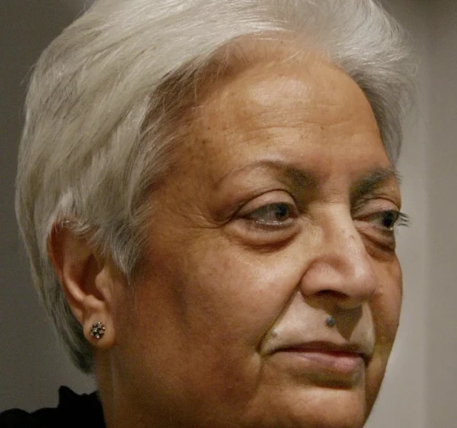 Zarina Hashmi