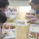 kindergarten kids Eating