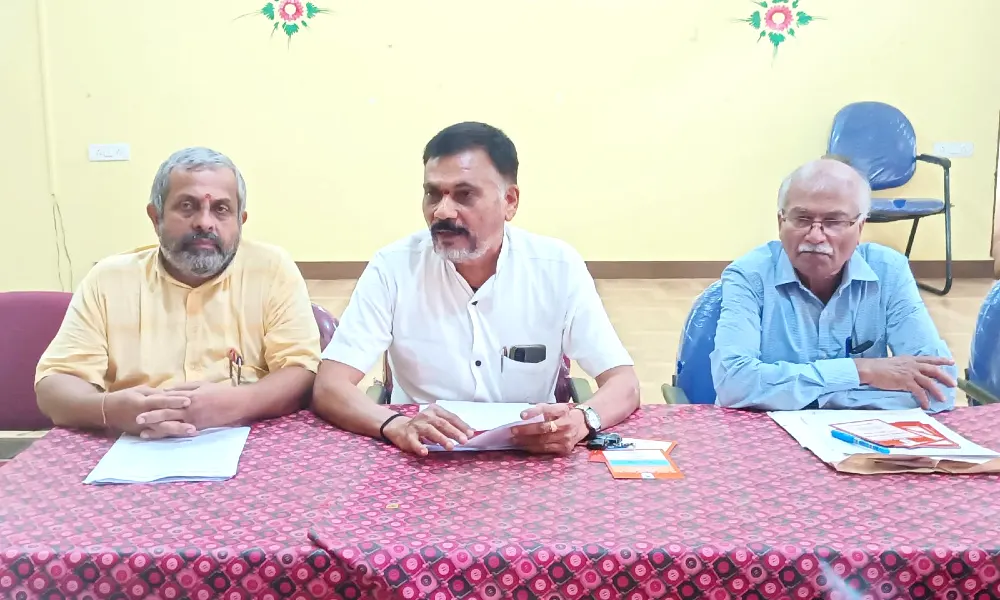 Akhila Bharatiya Sahitya Parishad Secretary Raghunandana Bhat pressmeet