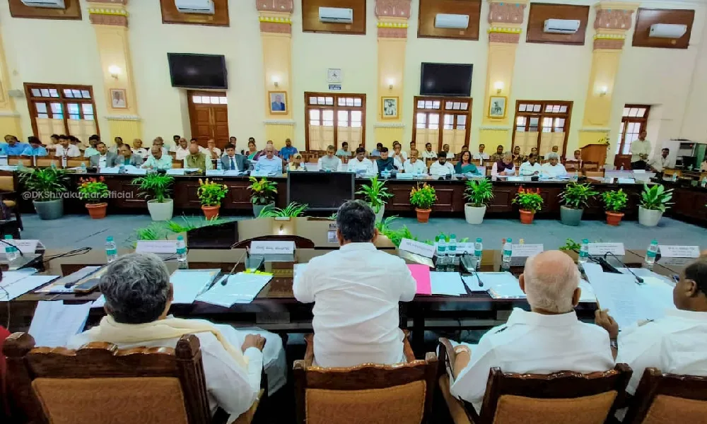 DCM DK Shivakumar and CM Siddaramaiah in Karnataka All party meeting