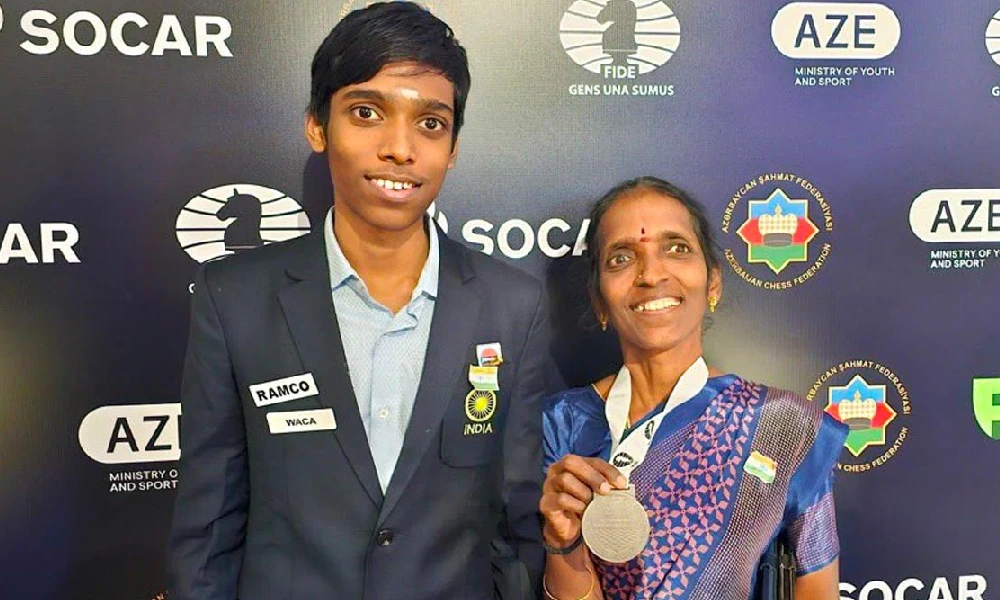 Praggnanandhaa and his mother