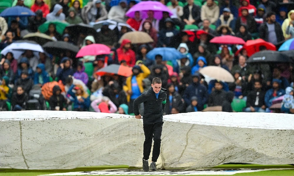 Rain interrupted India's chase in Malahide. 1st T20