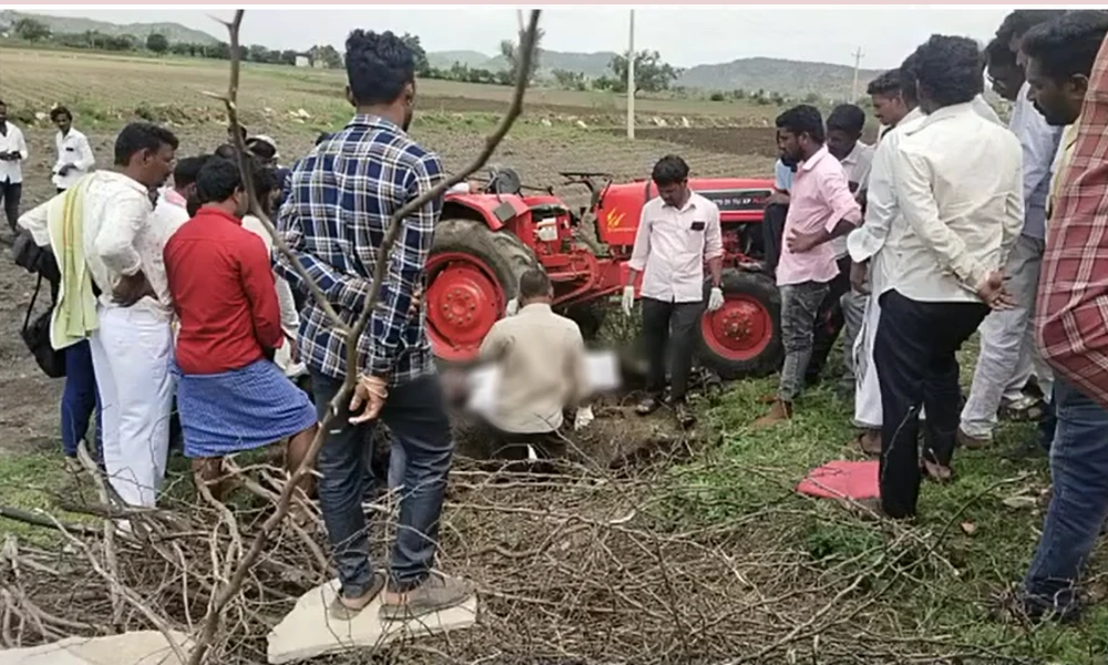 Tractor accident farmer dead