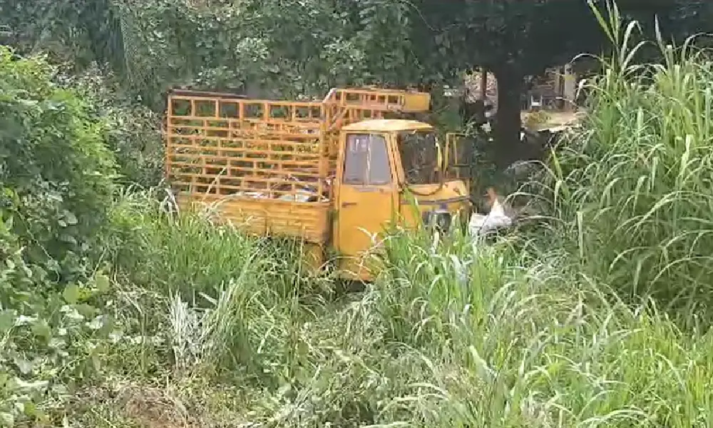 accident near gubbi 