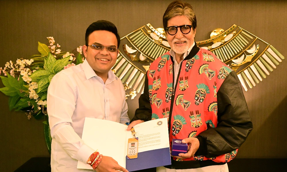 Amitabh Bachchan gets ‘golden ticket’ of Cricket World Cup 2023