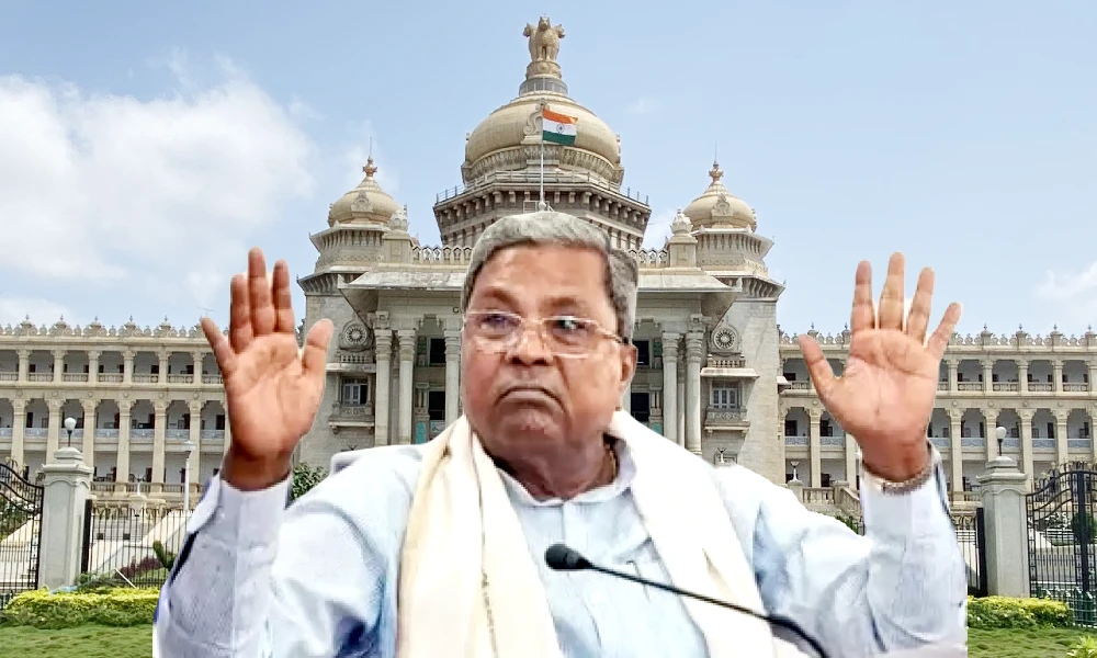 CM Siddaramaiah infront of vidhanasoudha