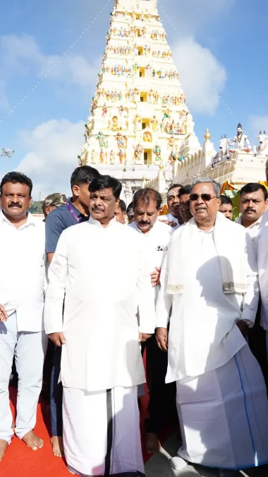 CM at Male mahadeshwara Betta