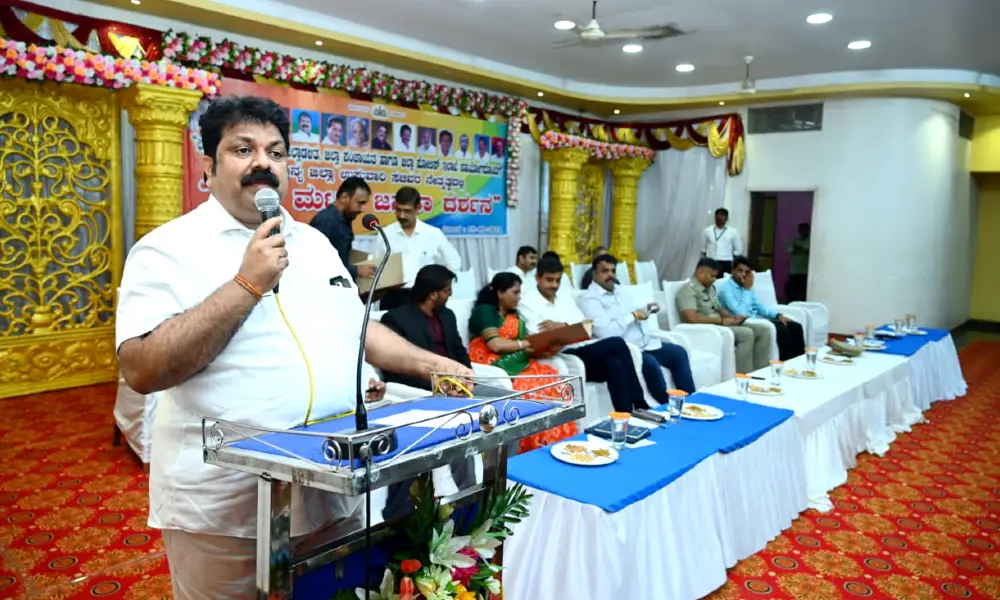 Uttara Kannada District Incharge Minister Mankalu S Vaidya speech in Janata Darshan programme in Karwar