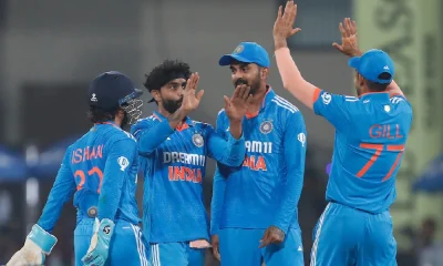 Vice-captain jadeja strikes to get Alex Carey out!