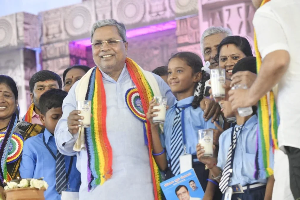 CM Siddaramaiah in 10th Anniversary celebrations of Ksheera Bhagya Scheme