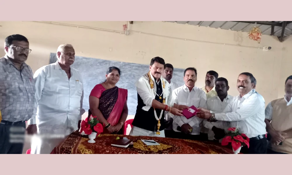 MLA Gopalakrishna Belur was felicitated by the college at Government PU College Ripponpet