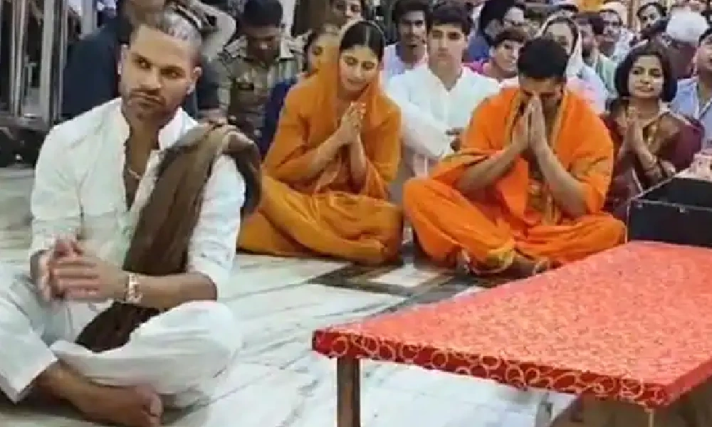 Shikhar Dhawan Prays At Mahakaleshwar Temple