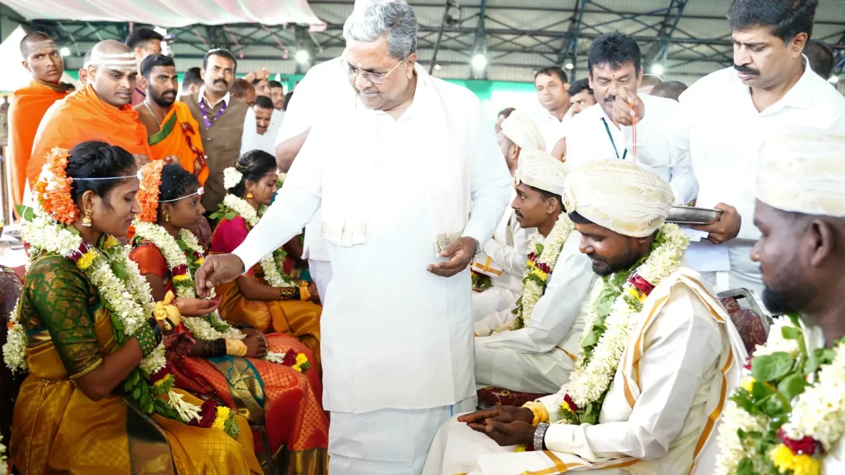 CM at Mass Marriage in malai mahadeshwara betta