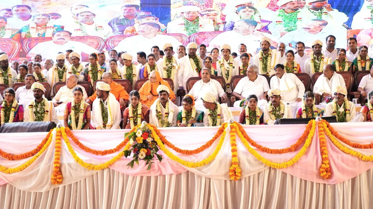 CM at Mass Marriage in malai mahadeshwara betta