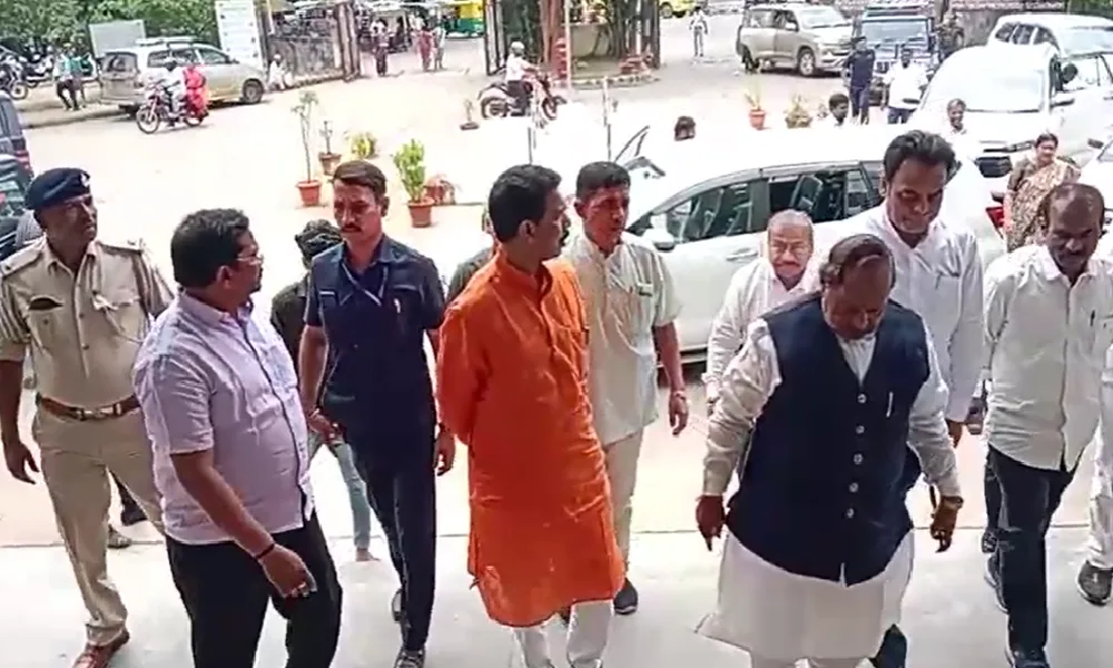 BJP satyashodhana samiti visits shivamogga hospital