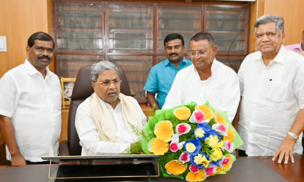 MP Kumaraswamy and Ramappa Lamani meets CM Siddaramaiah
