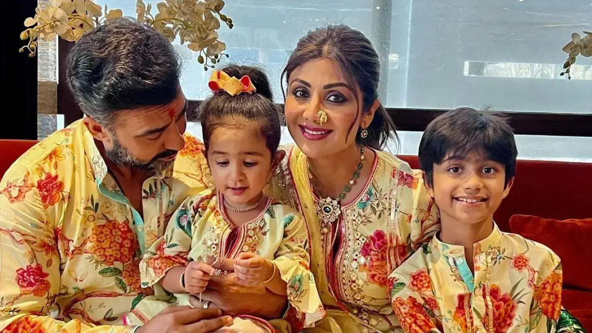 Shilpa Shetty couple with children