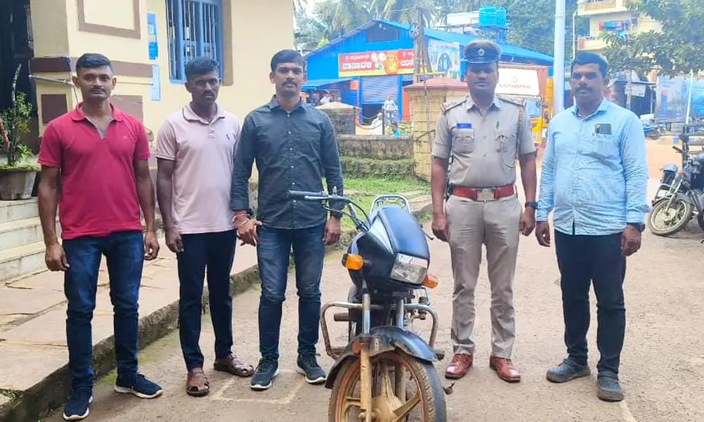 Two wheeler theft Arrest of the accused at Sagara