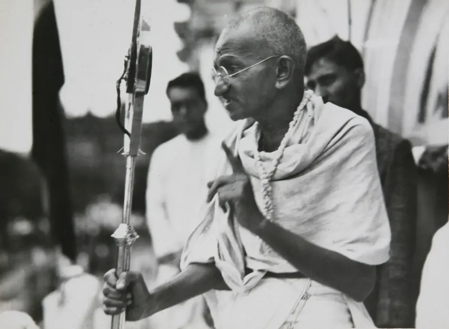 Mahatma gandhi preaches
