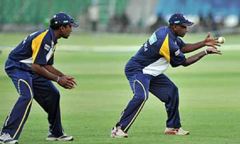 sanath jayasuriya catch