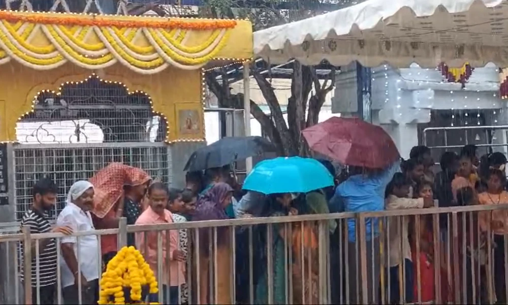 Hasanaba temple Heavy Rain in hasan