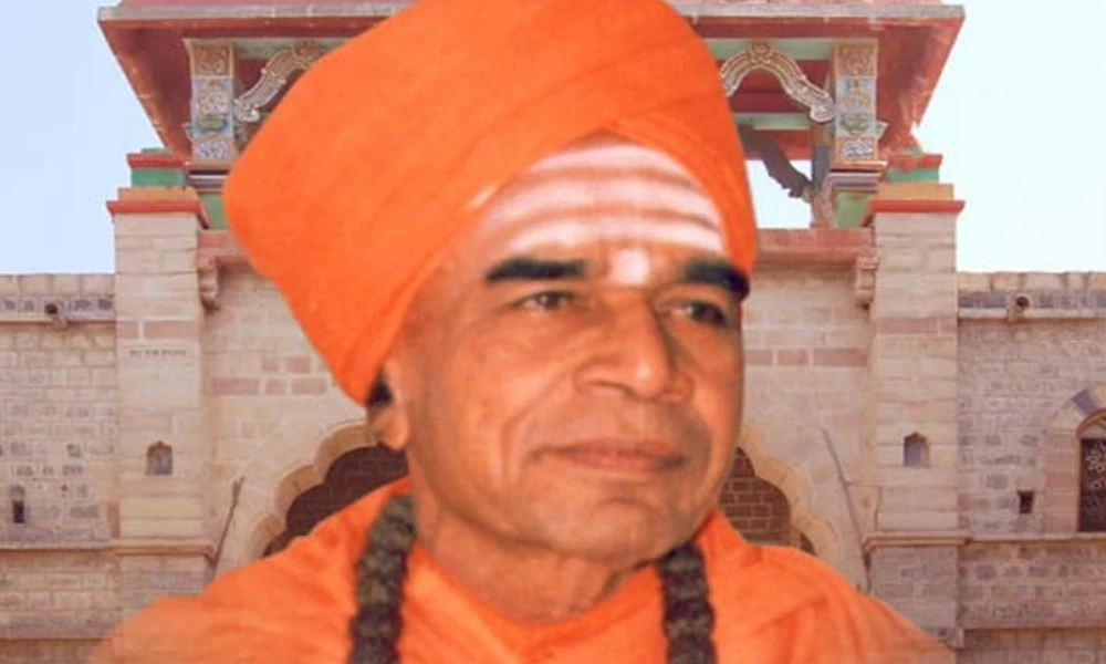 Mundaragi Dr Annadaneshwara Mahashivayogi Swamiji