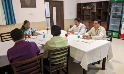 Vijayanagar MLA H R Gaviyappa meeting with officers in Kamalapur