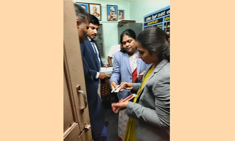 surprise visit by four judges to the Gangavathi boys hostel inspection